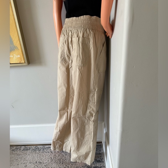 NEW Never Worn Aerie Stylish & Comfortable Easiest Cargo Pants! - Picture 10 of 11